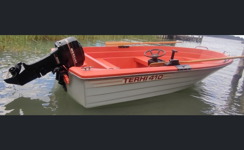 terhi410 moottorivene-kuva-2